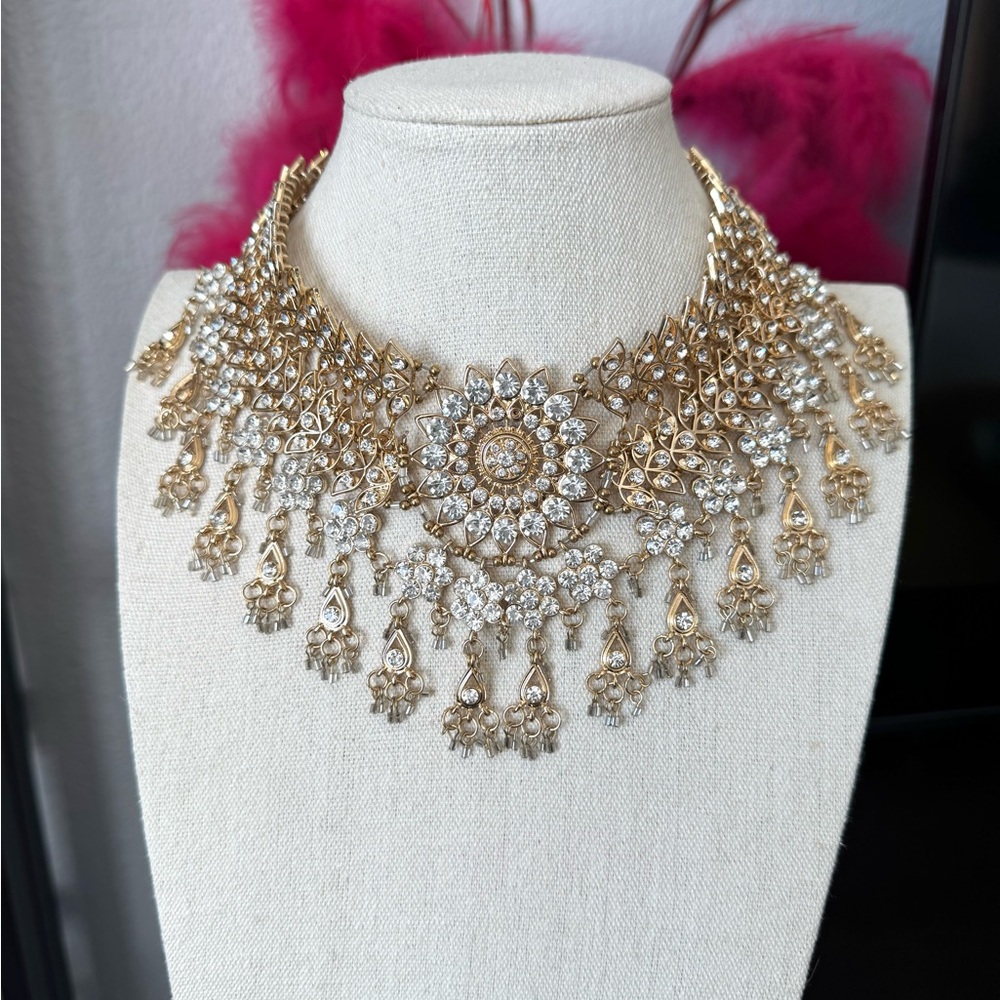 Off Park Collection Floral Pattern Collar Necklace - Picture 7 of 10